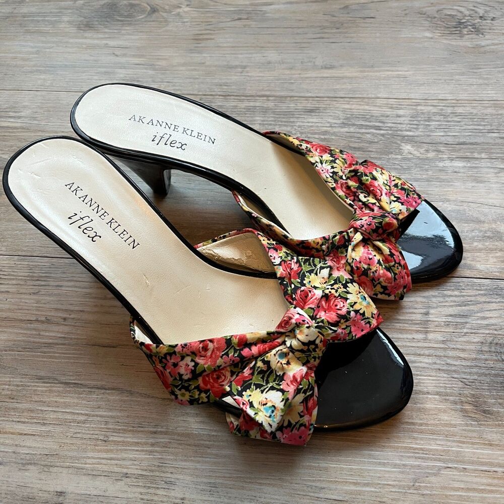 Anne Klein Kitten Heels Y2K Sz 6.5 Bow Floral Black Pink Cute Bright Girly - Picture 2 of 6